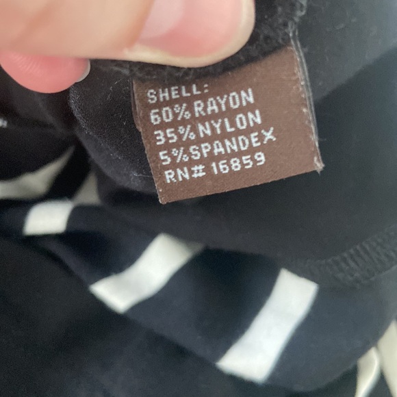 Black and White striped sheath dress by J. McLaughlin - Picture 7 of 8